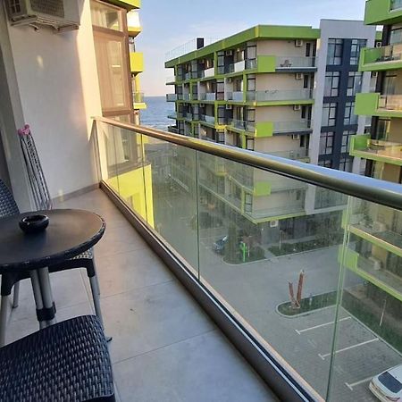 Alezzy Reasort Luxury Apartment 81 Prima Linie La Mare Неводарі Екстер'єр фото