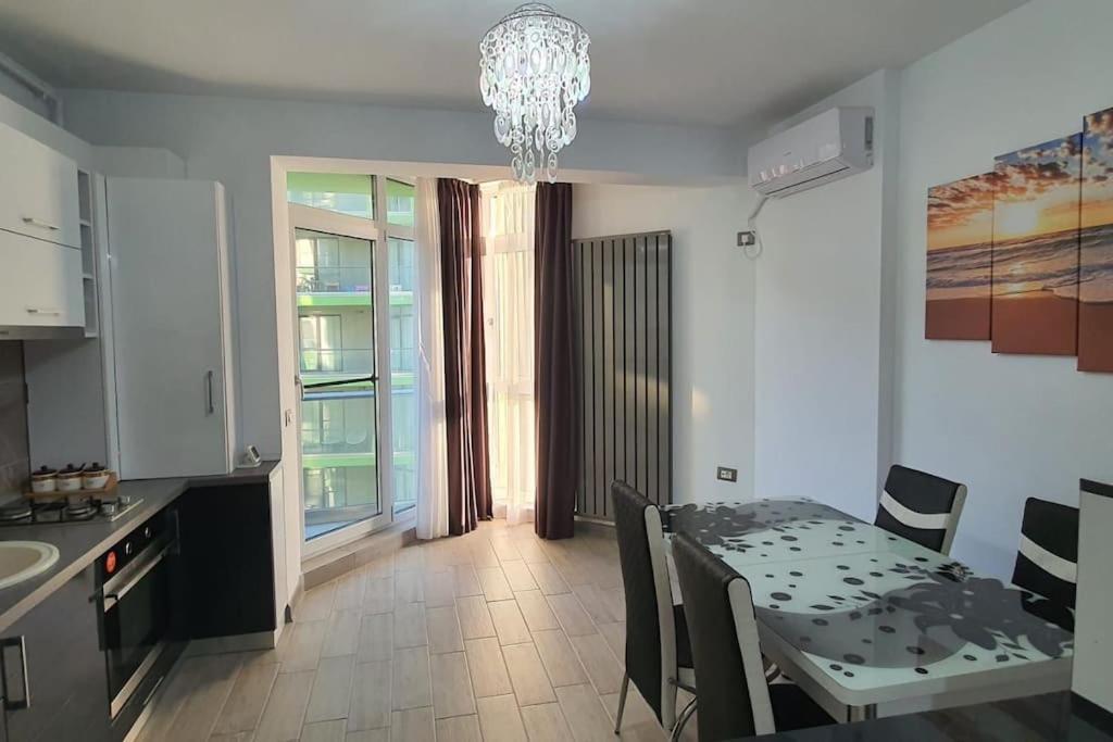 Alezzy Reasort Luxury Apartment 81 Prima Linie La Mare Неводарі Екстер'єр фото