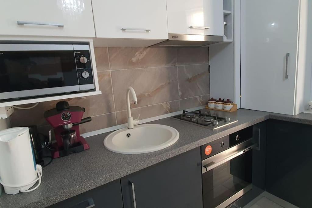 Alezzy Reasort Luxury Apartment 81 Prima Linie La Mare Неводарі Екстер'єр фото